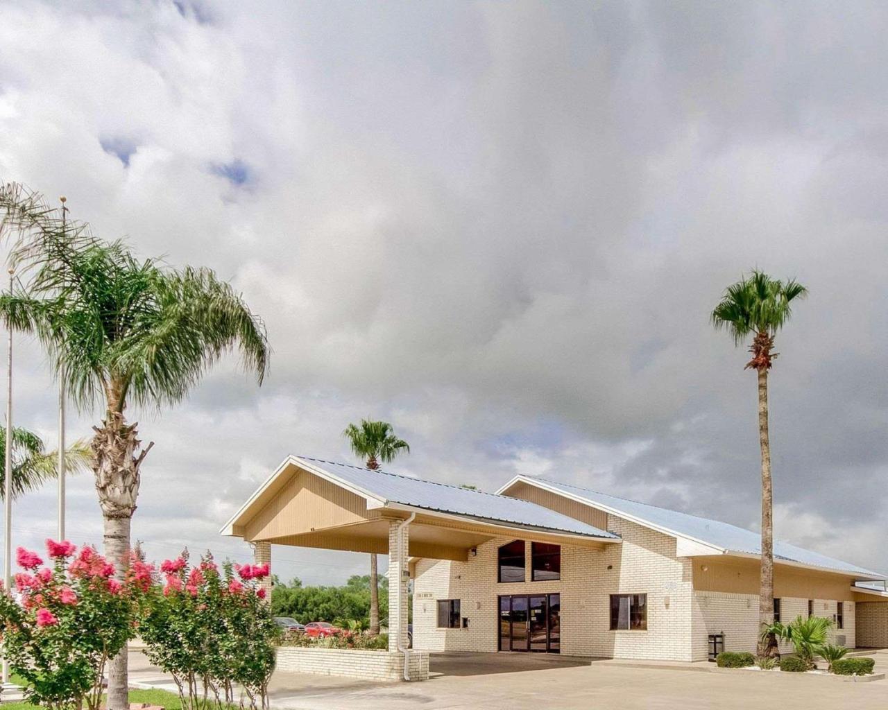 Econo Lodge Falfurrias Hwy 281 Exteriör bild